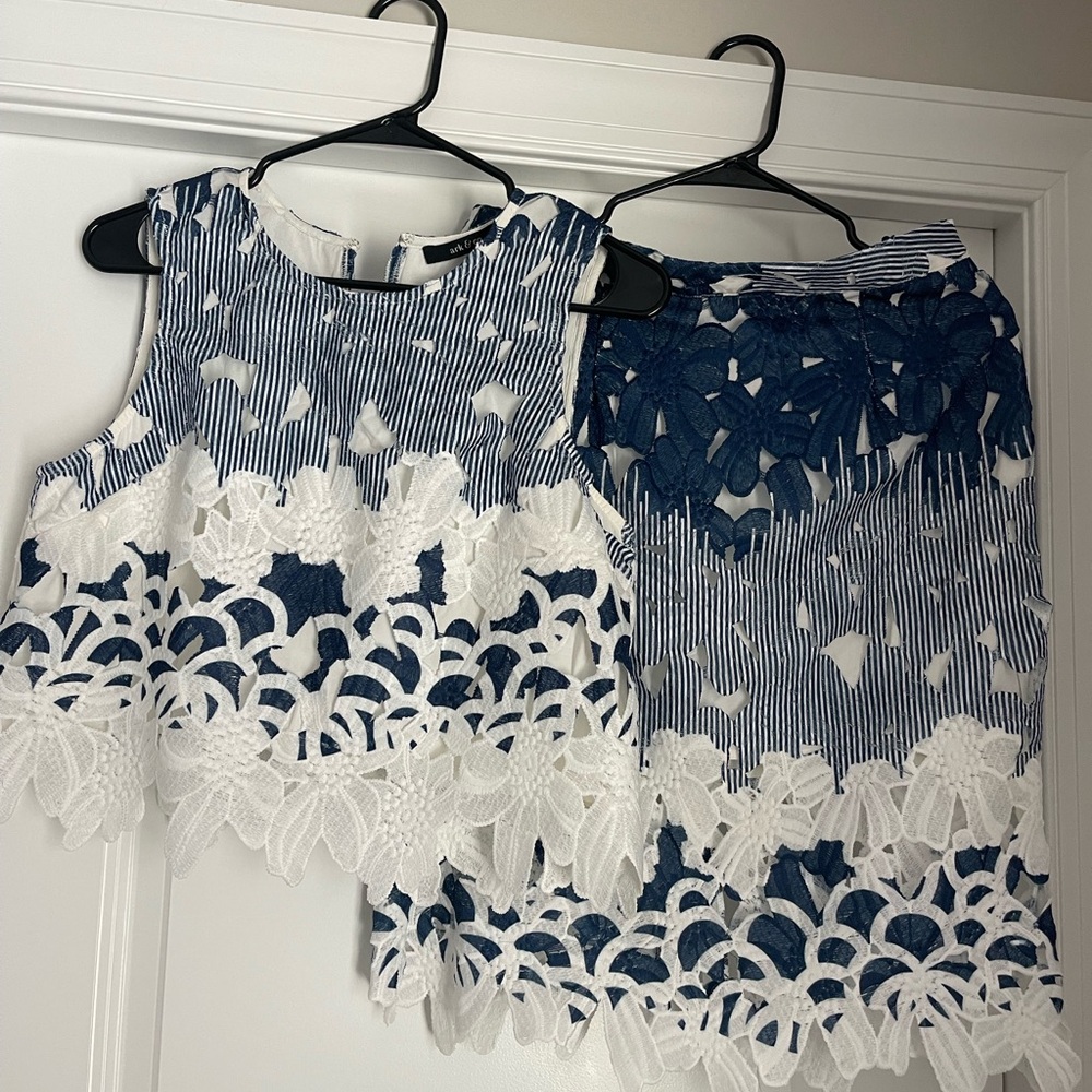 Ark & Co. matching skirt set in blue lace🤍